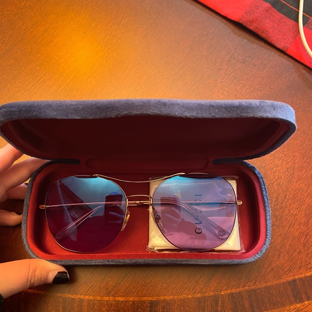 Brand New Gucci Aviator Sunglasses !!